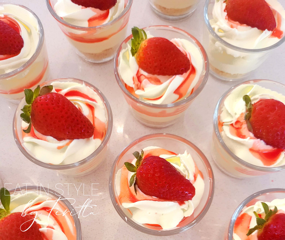 No-Bake Strawberry Cheesecake Minis | Eat In Style by Feritta | Easy Dessert Recipes