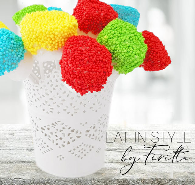 Festive Marshmallow Pops