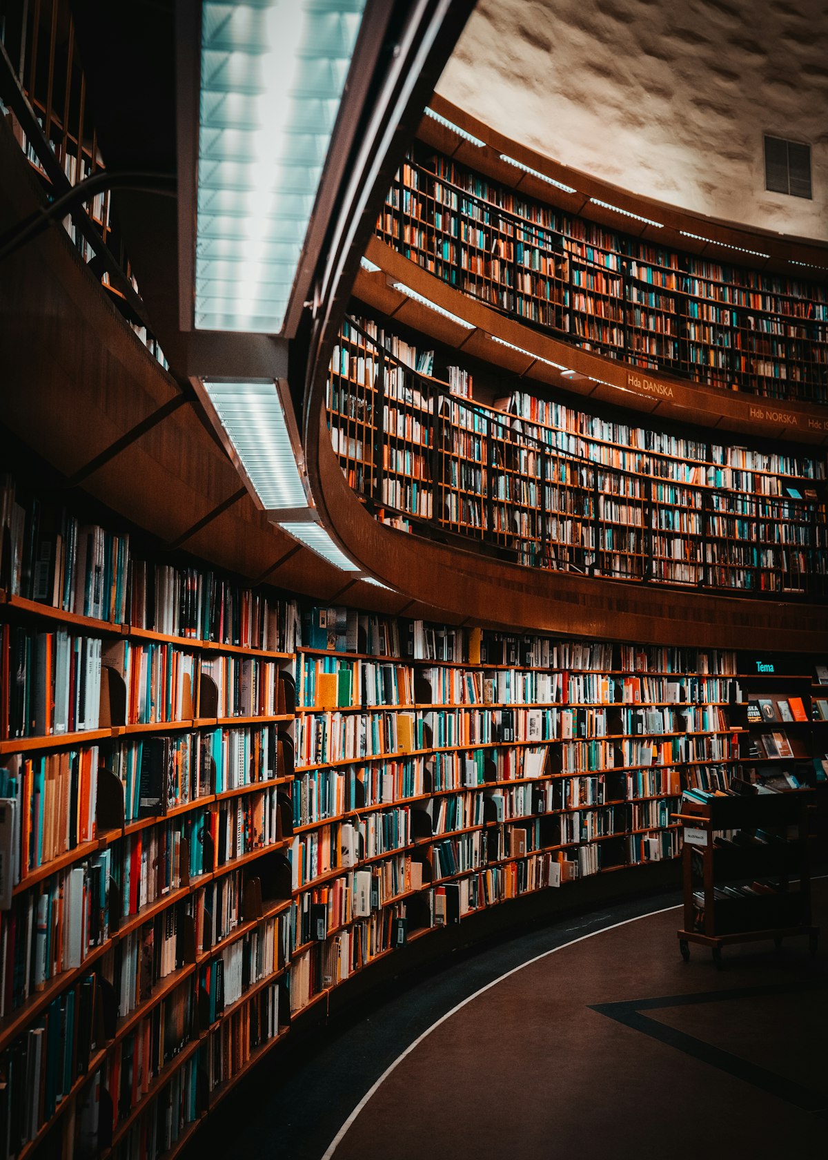 Organised filing system for business records