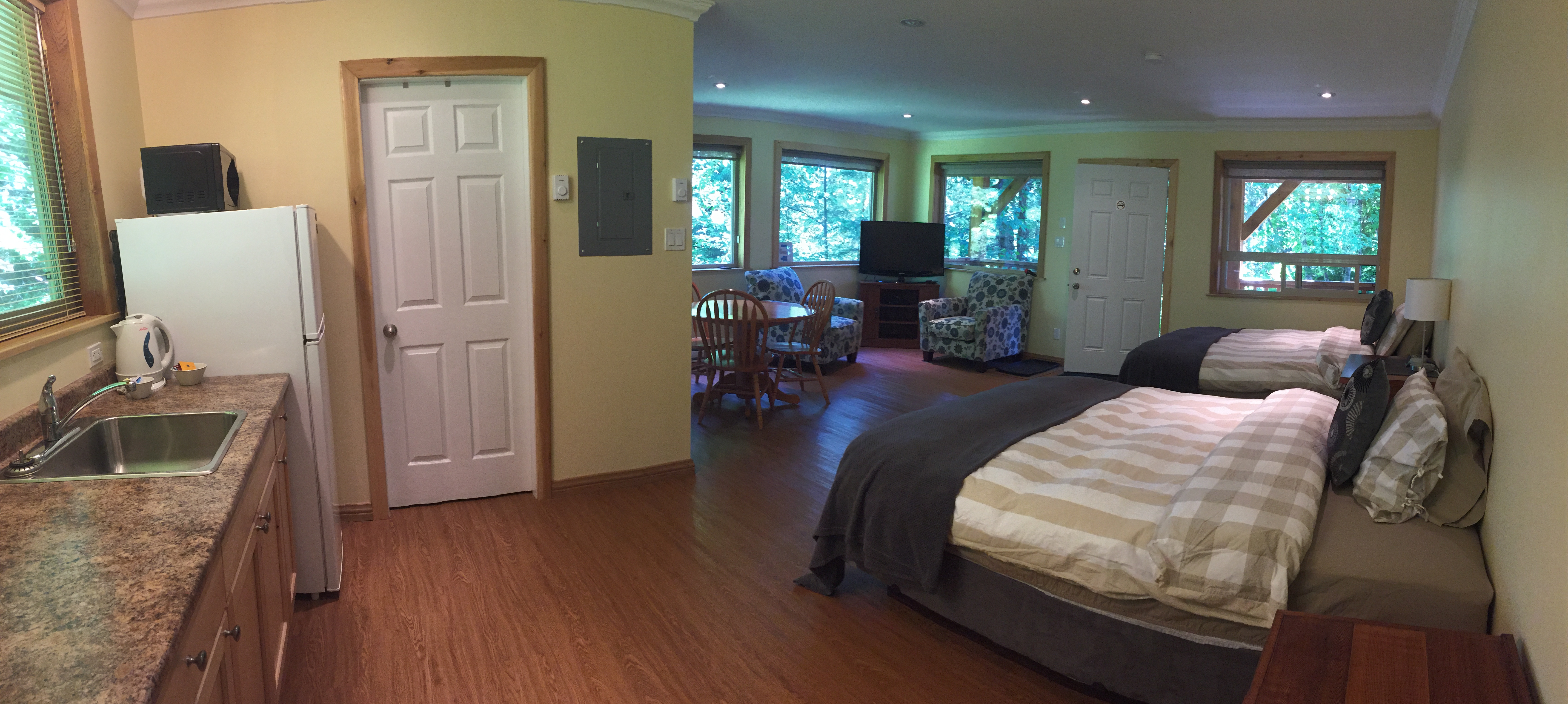 Chalet en bois rond — Pioneer Fishing Lodge – Pioneer Fishing Lodge