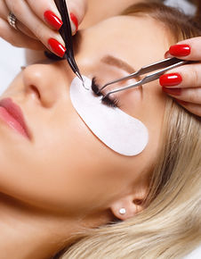 Eyelash Plucking