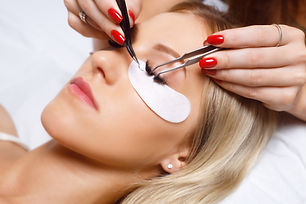 Eyelash Plucking