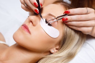 Eyelash Plucking