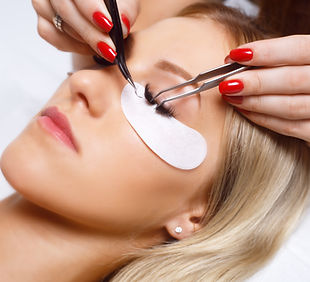 Eyelash Plucking