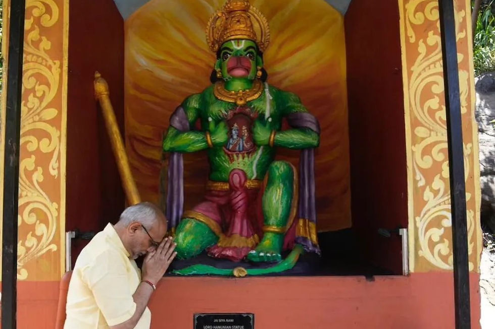 Vice President paid respects at Temples in Sri Lanka