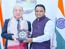 Odisha Chief Minister Mohan Charan Majhi meeting Japanese Consul General Ishikawa Yoshihisa to strengthen Japan–Odisha cooperation.