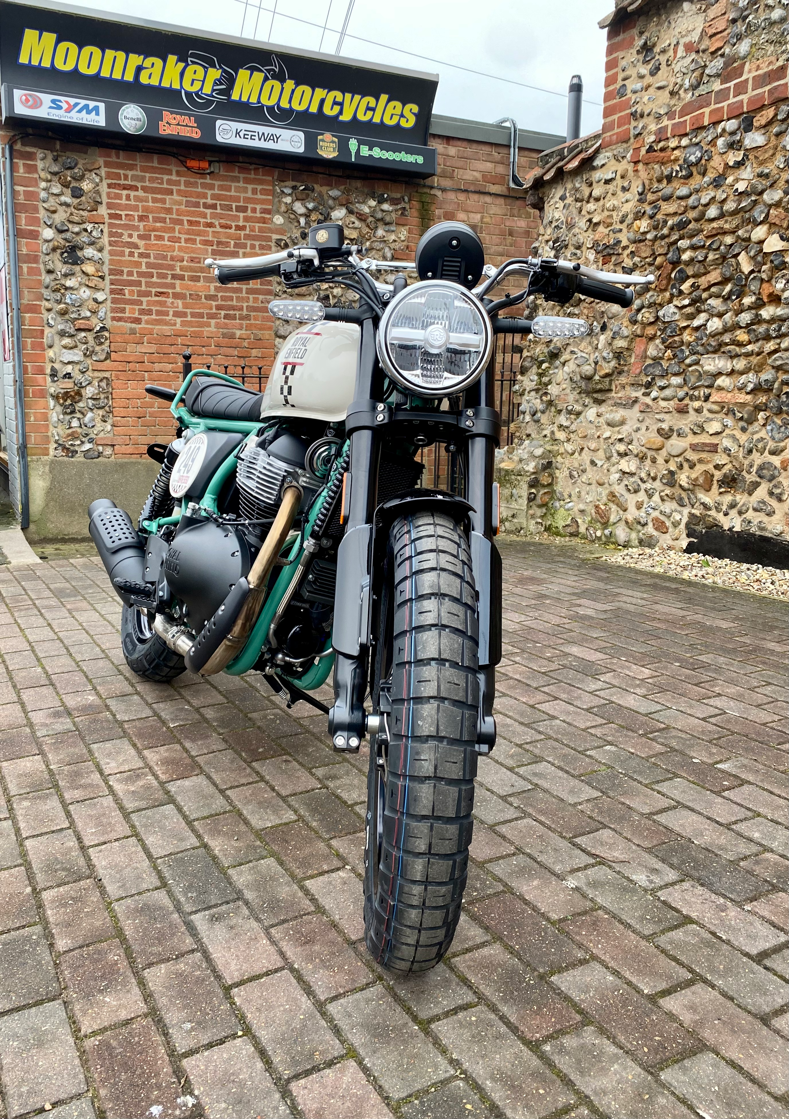 Royal Enfield Bear 650 249 (2026)