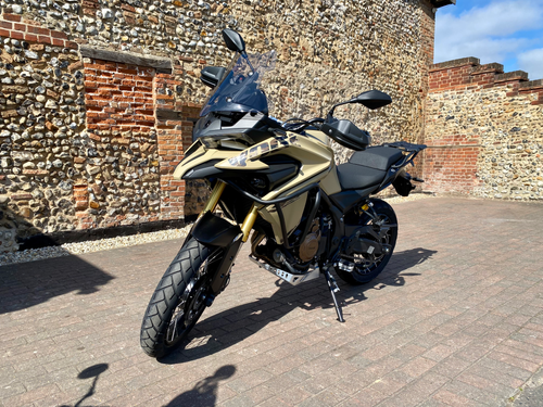 CONQUEST 51 カスタム Roaring Toyz Custom ZX-14 w/ Billet Single