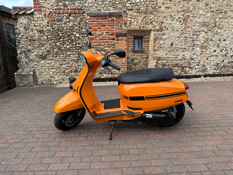 Thumbnail: Lambretta V125 Flex Fender Orange
