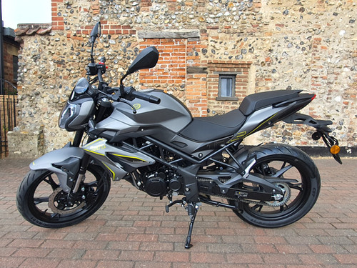 Benelli BN 125cc In Grey Moonraker Motorcycle