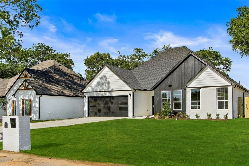 Top House 1_edited.jpg