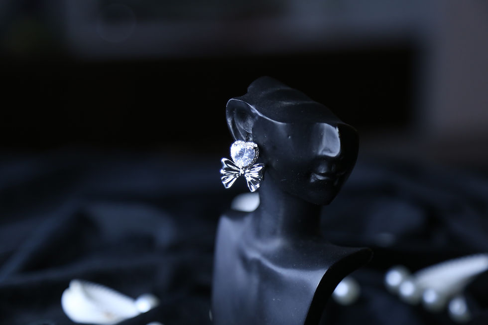 Sedef Baget Taşlı Kurdele Küpe