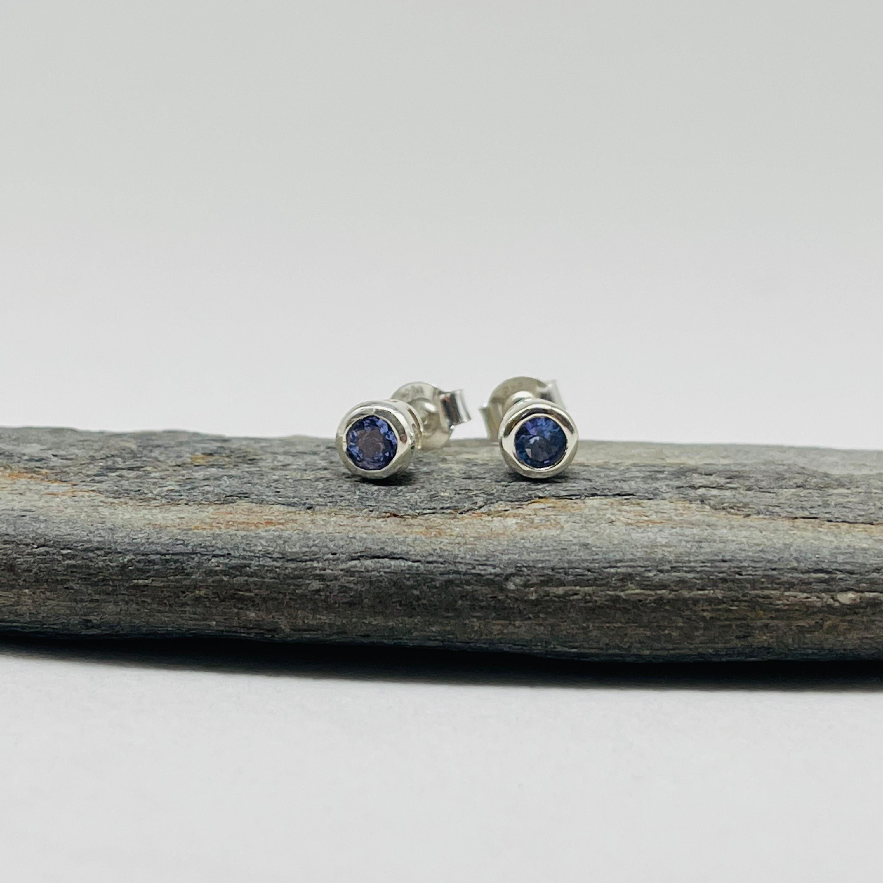 Round Tube Set Faceted Tanzanite Earrings