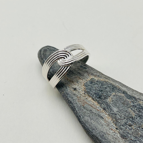 Buy Interlinked Loop Ring | Lali Jewellery