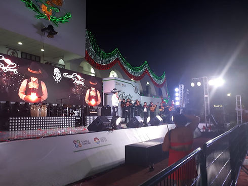 Producción de Congresos. Escenarios para congresos. Producción de eventos. Renta y venta pantallas led. Gran Soporte. JC Producciones Cancún.