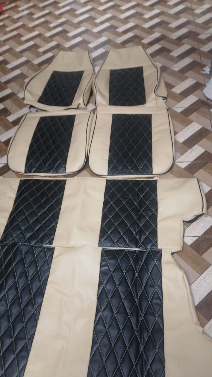 Scout 2 high back with black inserts