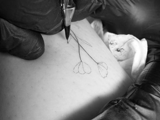 FINE LINE TATTOO AFTERCARE: HOW TO HEAL YOUR TATTOO PROPERLY