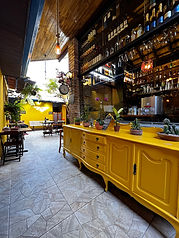 Bar lado externo, corredor e banheiros.JPEG