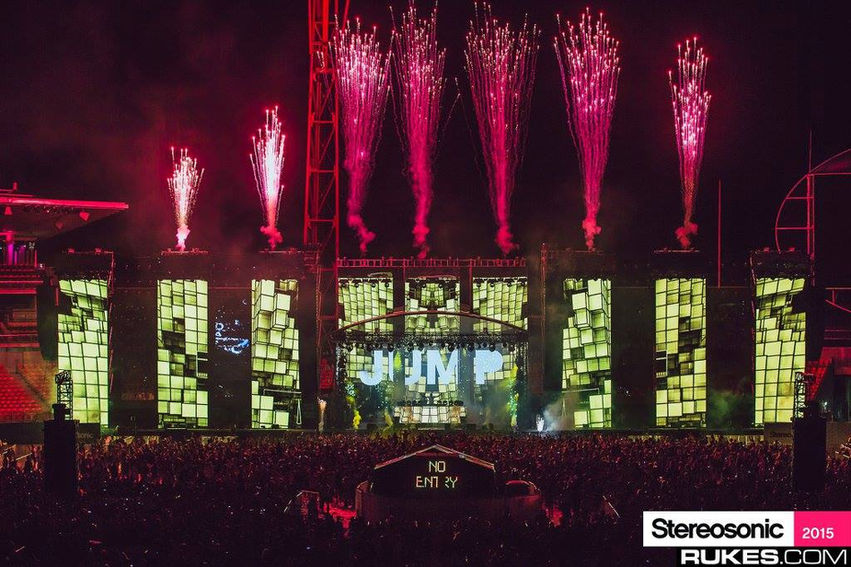 Mines - Outdoor - Magenta - Stereosonic.jpg