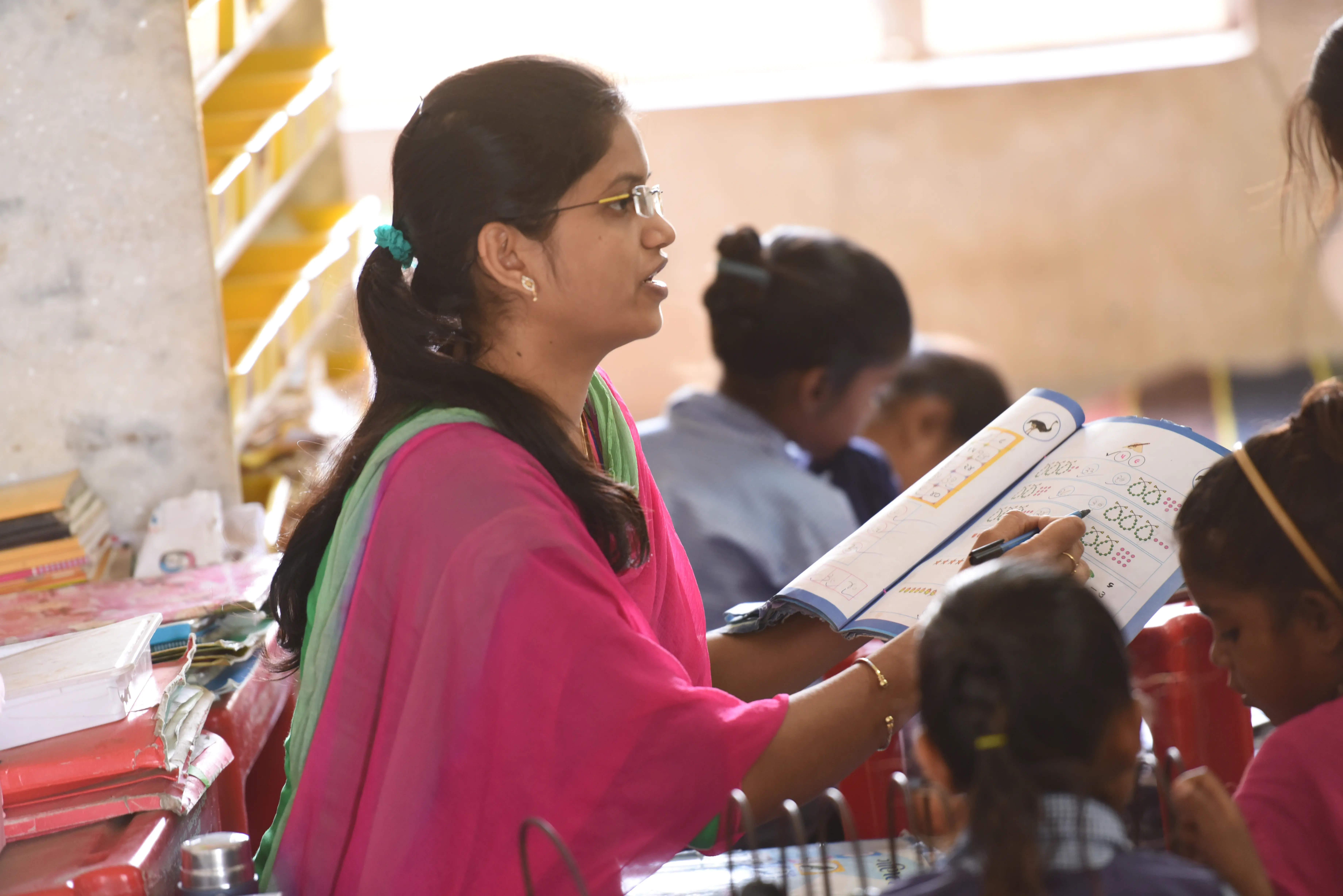 RTT leaning facilitator modelling questioning skill to check learning (1).webp
