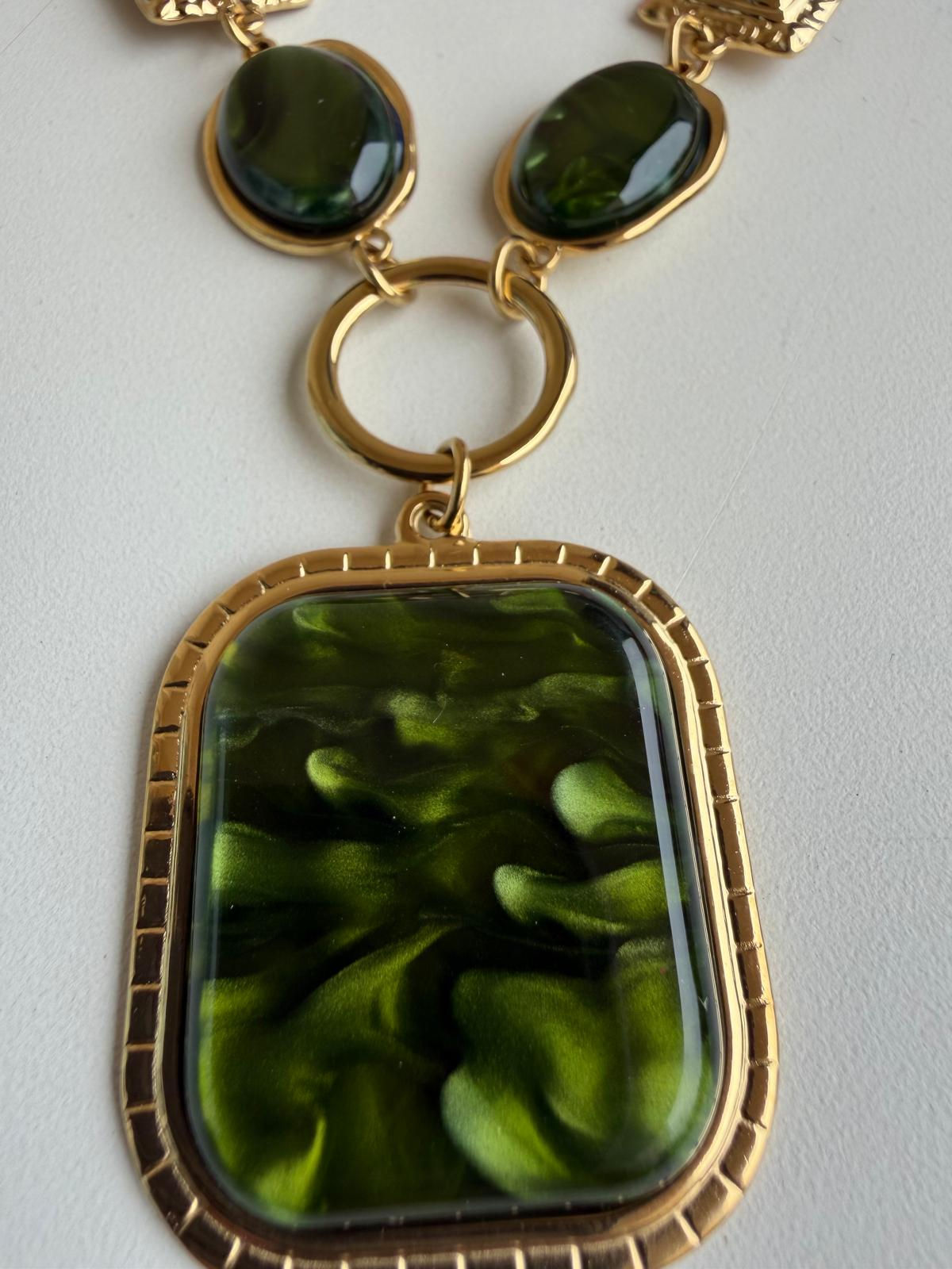 Collar  gargantilla Fend