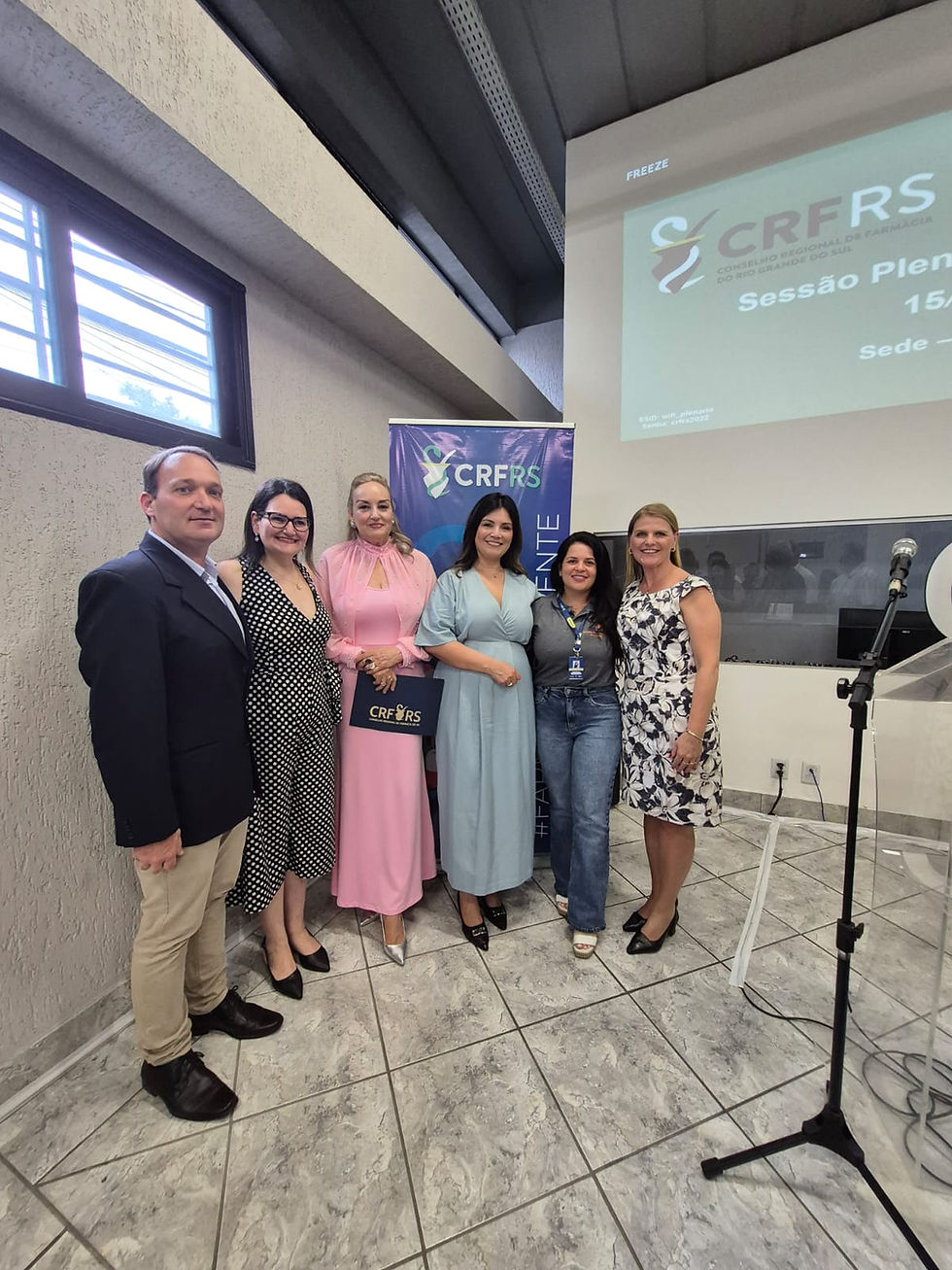 COSEMS/RS marca presença na posse da nova diretoria do CRF/RS