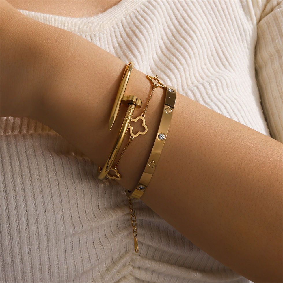 Thumbnail: Lucky Clover Bracelet Set