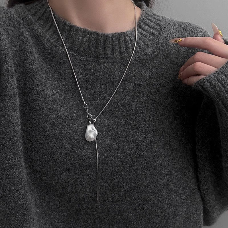 Thumbnail: Baroque Pearl Necklace