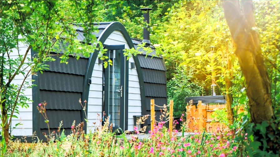 Ayr glamping pod | North Wales | hazy sunshine | Couples Retreat