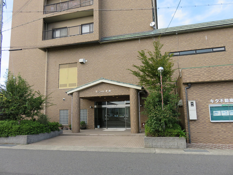 マンション北の街
