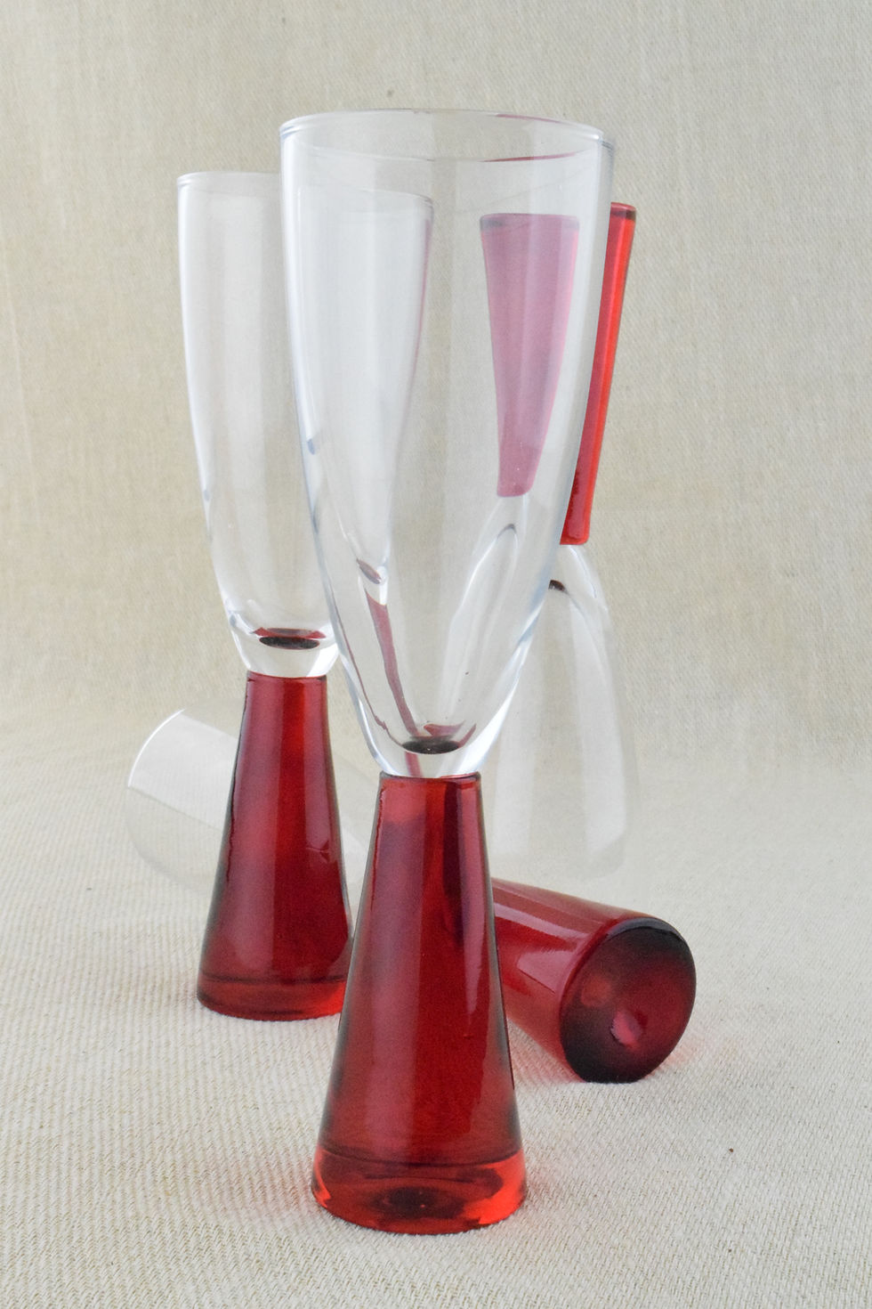 Thumbnail: Red Stemmed Tulip Flutes