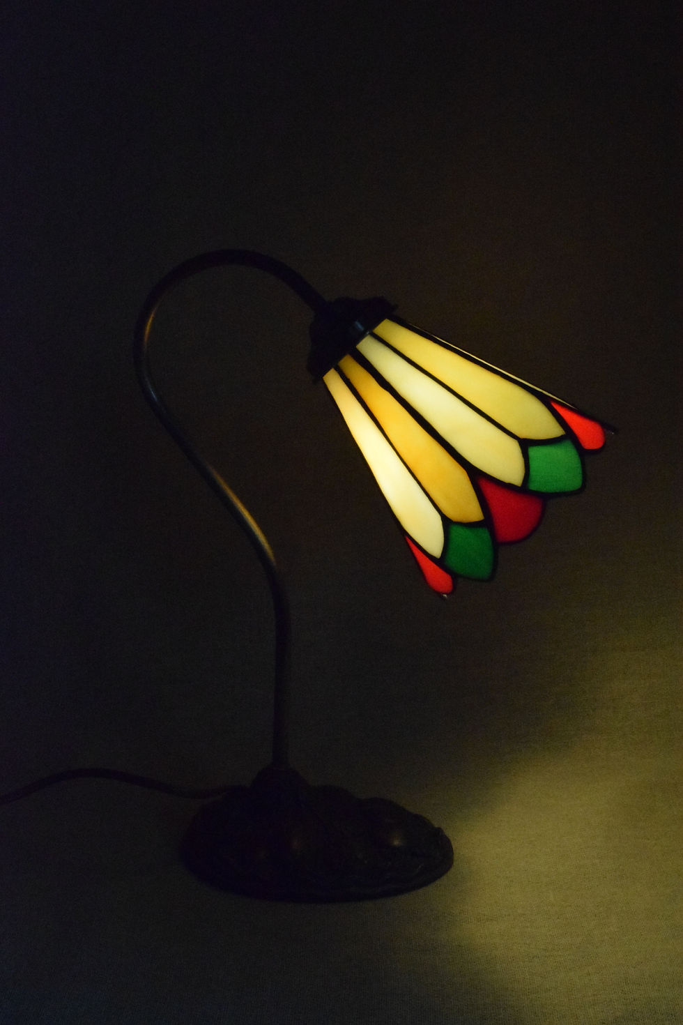 Thumbnail: Tiffany Style Swan Neck Lamp