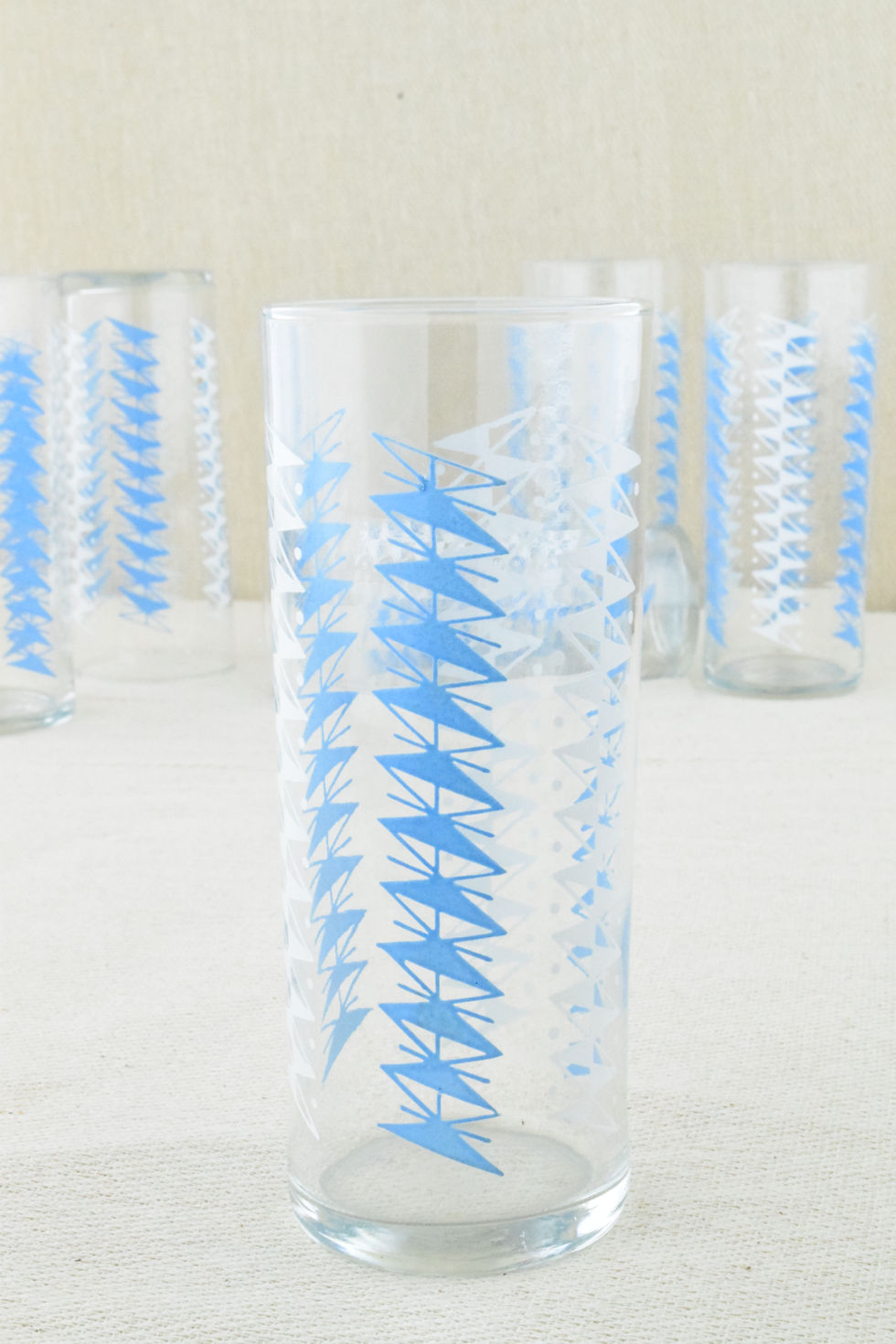 Thumbnail: Vintage Set of Tumblers