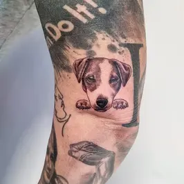 tatouage minimaliste chien black corner tattoo valence