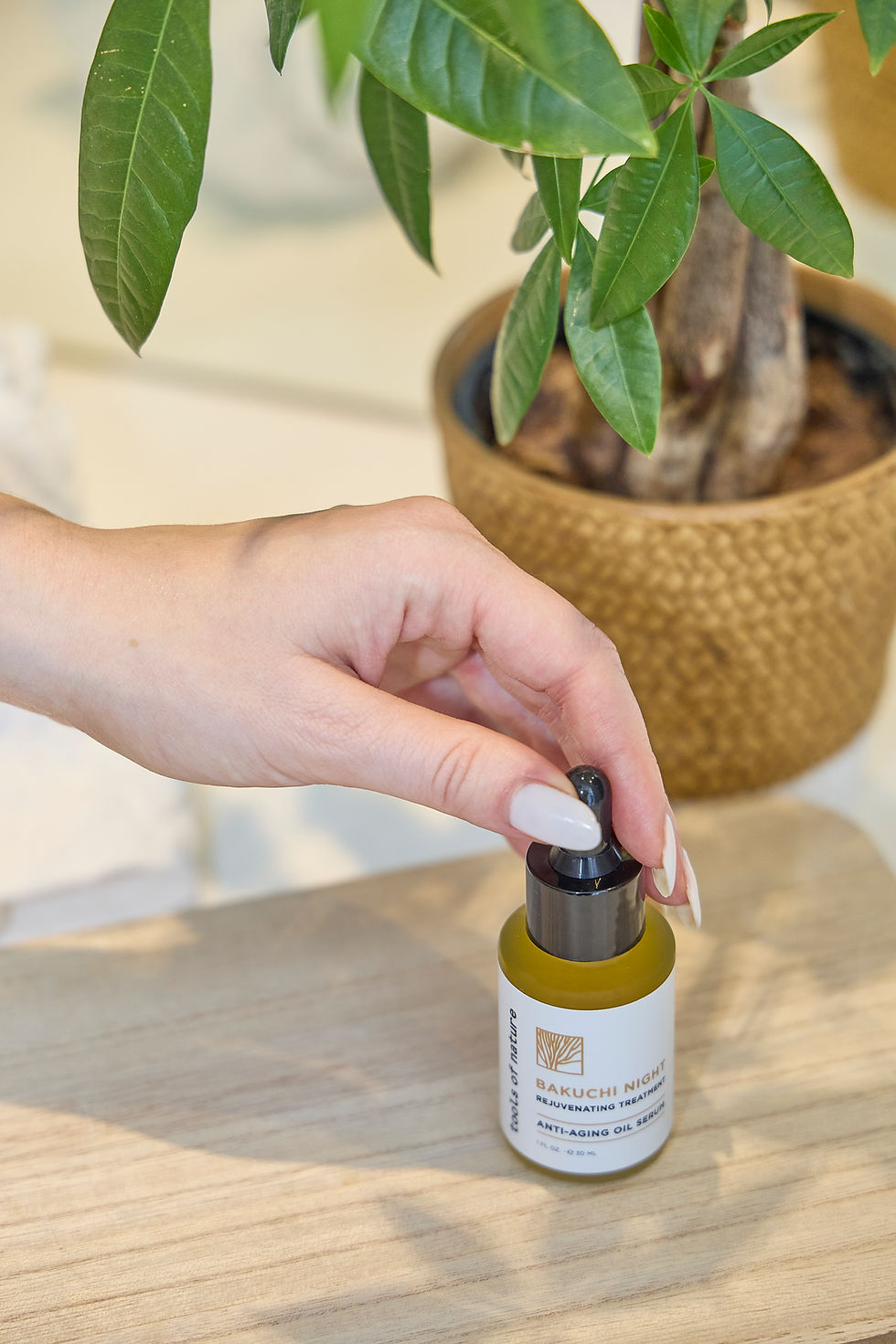 Miniatura: Bakuchi Night Oil Serum