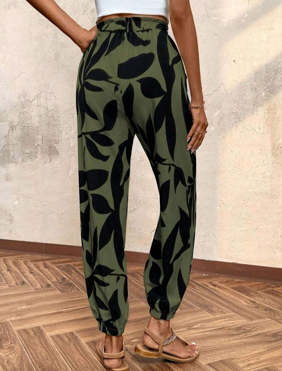 Thumbnail: Leaf print Pocket drawstring pants