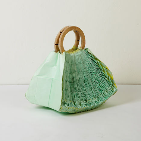 dezeen_entfaltung_jule-waibel-bag_1sq.jpg