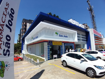 farmacia4-gigapixel.jpeg