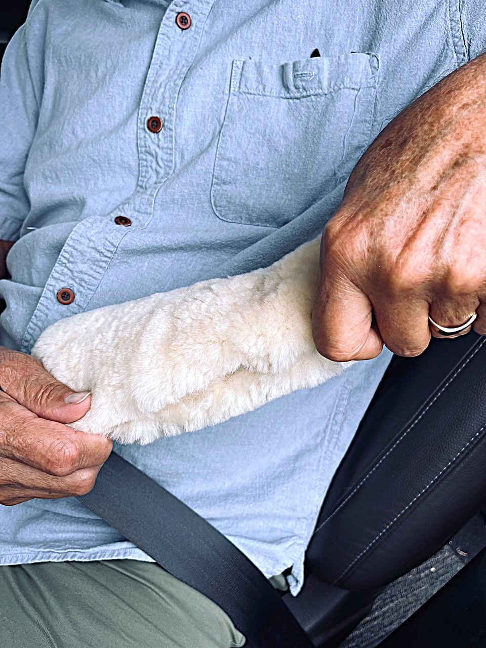 Thumbnail: Sheepskin - Seat Belt Cover
