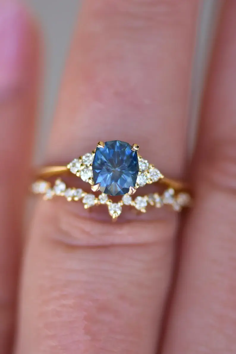 18K Solid Gold Montana Sapphire Oval Engagement Ring Set