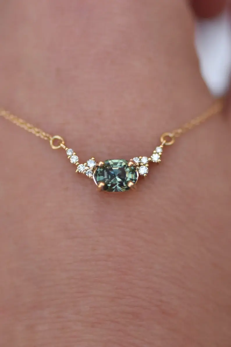 Thumbnail: Elegant 18K Solid Gold Necklace Featuring Green Montana Sapphire Cluster