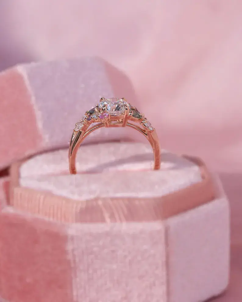 Thumbnail: Diamond and Sapphire Engagement Ring in 18K Solid Gold – Botanical Elegance