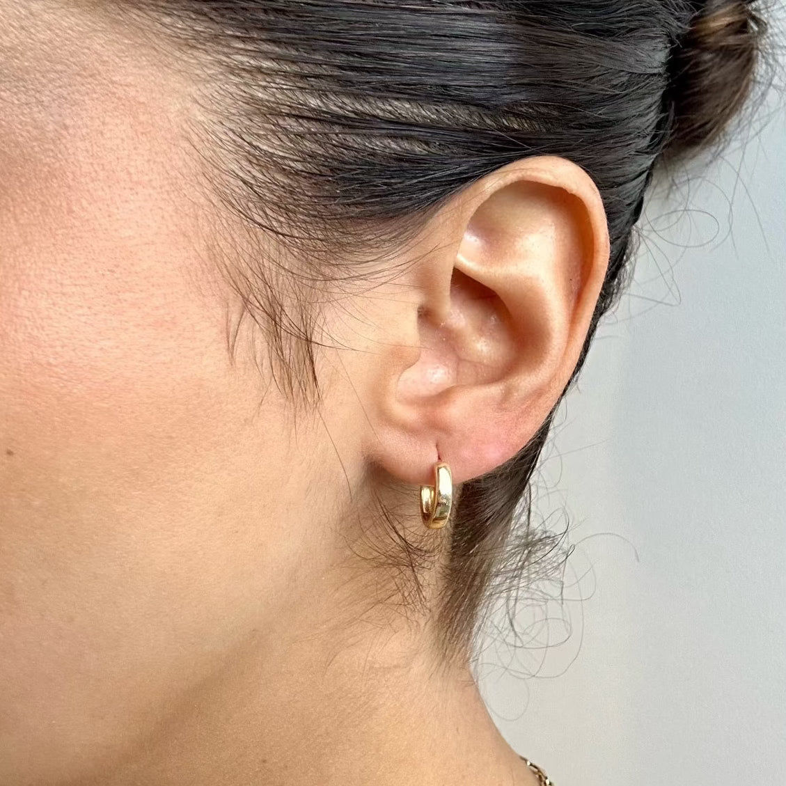14K Solid Gold Chunky Mini Hoop Earring