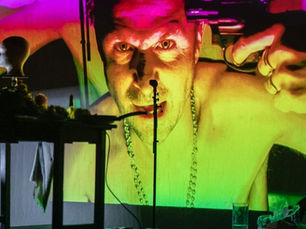 Philipp Hochmair: Werther. Theater Akzent