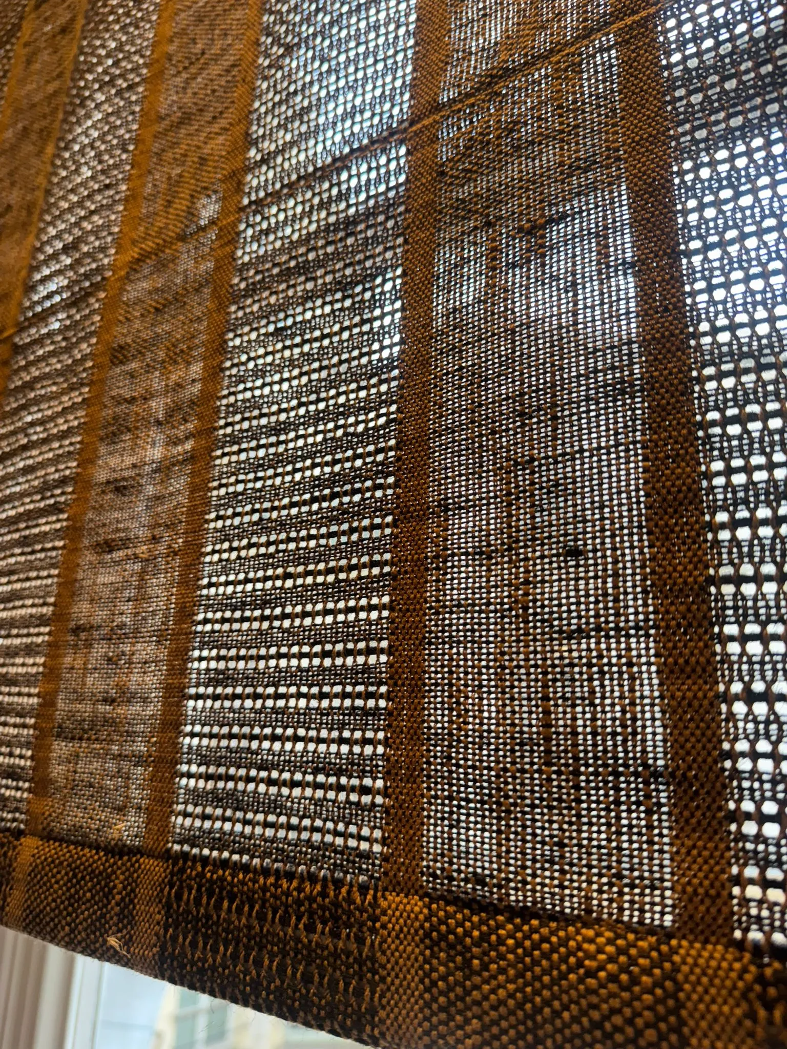 Tissu brodé haut de gamme repéré à Paris Déco Off 2026 – inspiration décoration Atelier Marceau