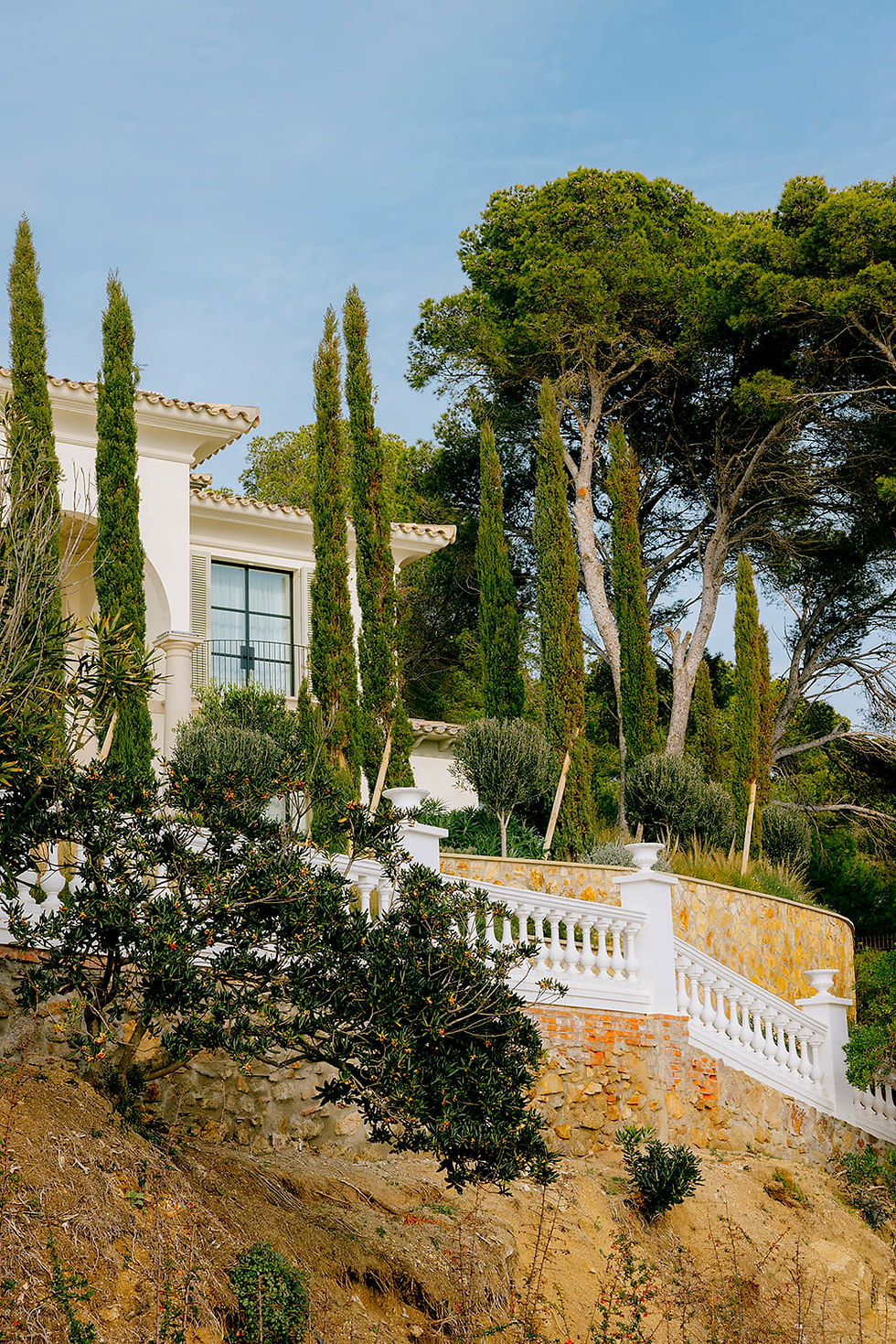 Villa de prestige avec vue panoramique sur la Côte d'Azur – location saisonnière Cannes Antibes
