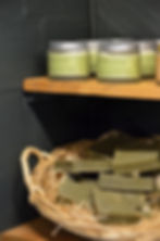 Bouteille d’huile d’olive artisanale du Domaine H