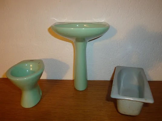 Sanitaire miniature selles