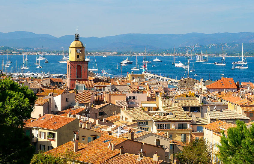 Charpentier bois Saint-Tropez, Construction bois sur mesure Saint-Tropez, Artisan charpentier Saint-Tropez, Réalisation de charpente traditionnelle Saint-Tropez, Restauration de charpente ancienne Saint-Tropez, Extension bois Saint-Tropez, Charpente en chêne Saint-Tropez, Charpente en pin Saint-Tropez, Aménagement extérieur bois Saint-Tropez, Construction de terrasse en bois Saint-Tropez, Escalier en bois sur mesure Saint-Tropez, Pose de bardage bois Saint-Tropez, Fabrication de mobilier en bois Saint-Tropez