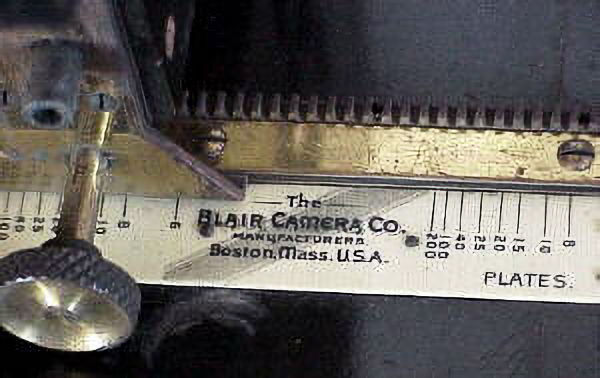 Foccusing scale on the Folding Hawk-Eye No.1.